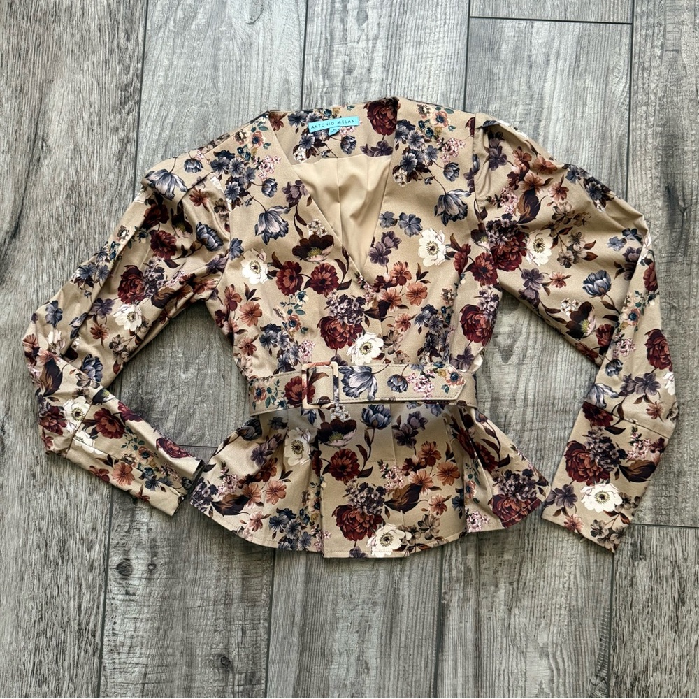 Antonio Melani brown floral blouse with belt